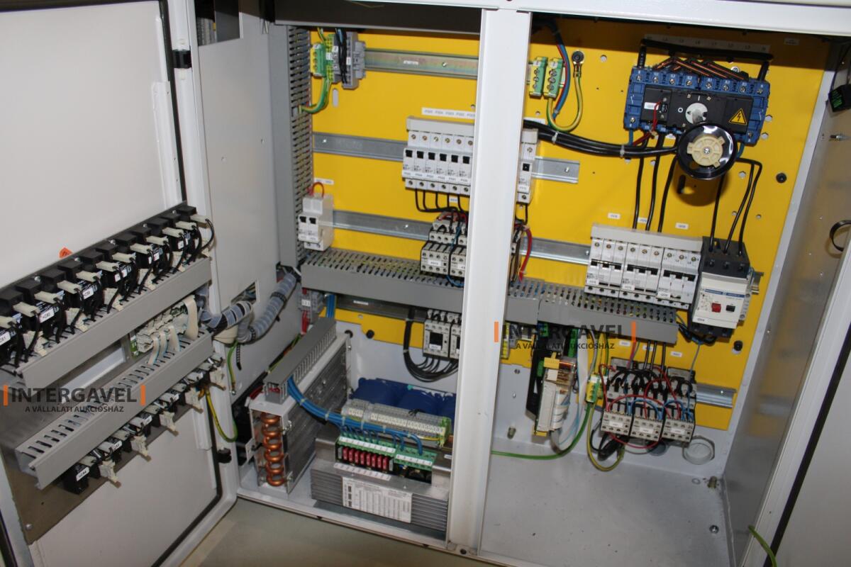 Műanyag fröccsöntőgép 15