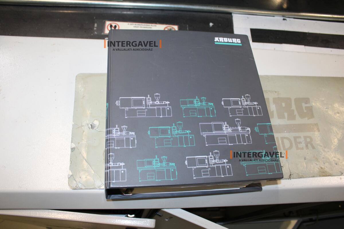 Műanyag fröccsöntőgép 18