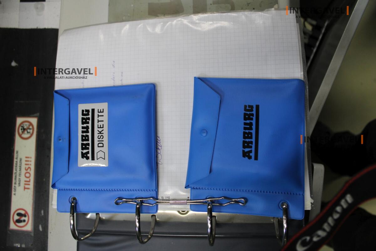 Műanyag fröccsöntőgép 19