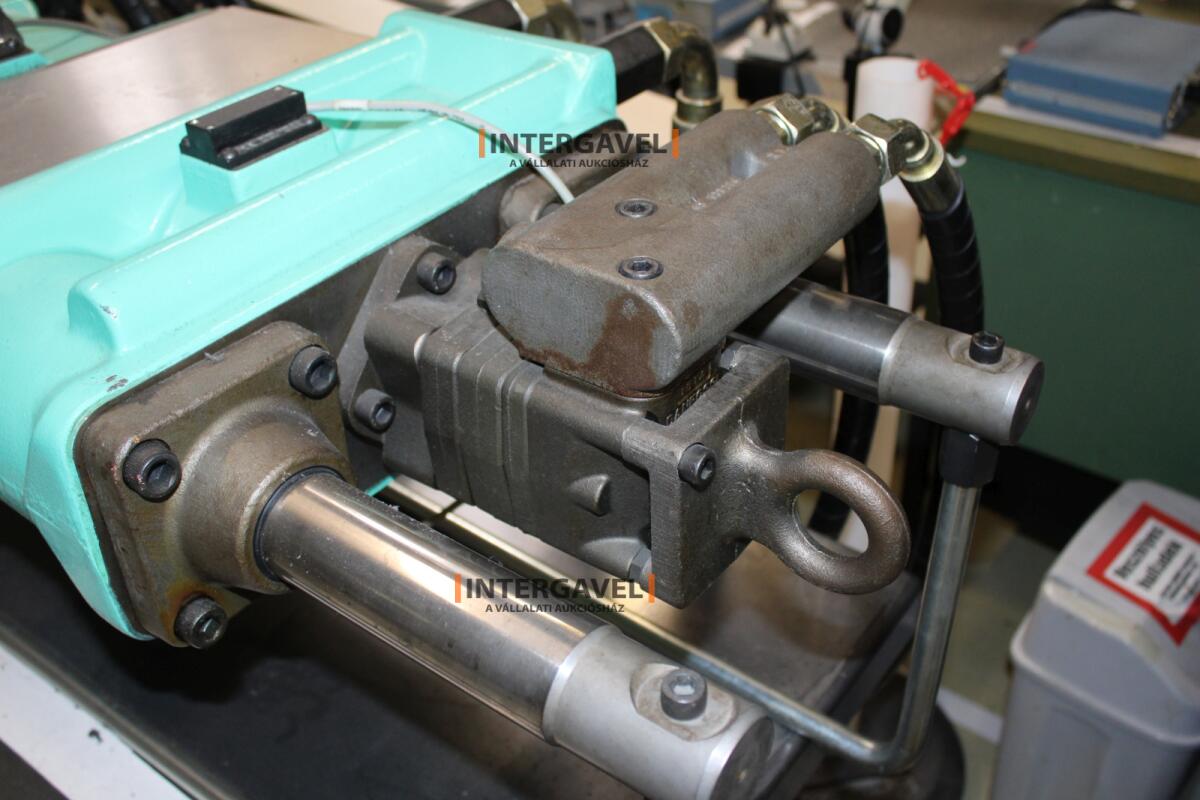 Műanyag fröccsöntőgép 22