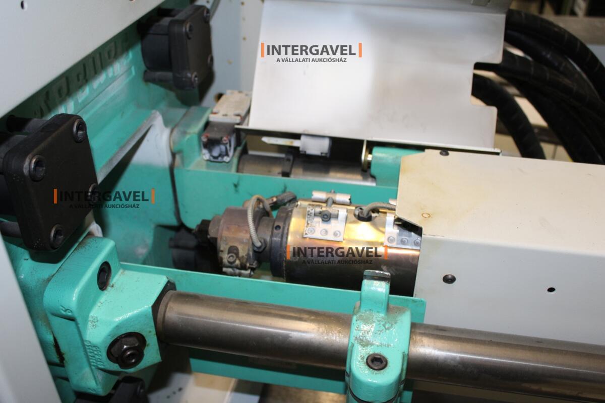 Műanyag fröccsöntőgép 23