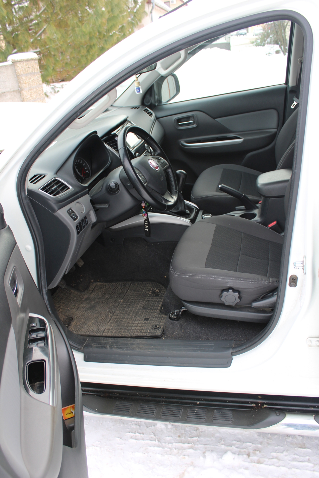 Terepjáró - FIAT 25