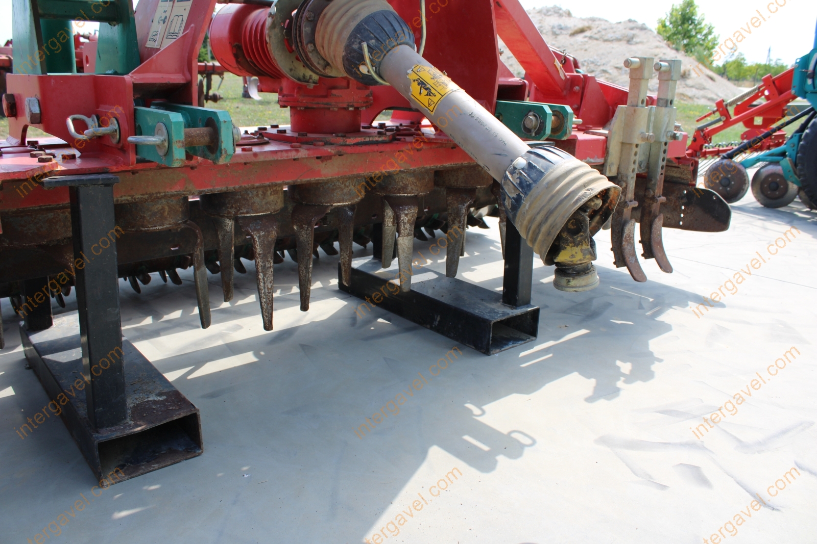 Forgóborona - Kverneland 8