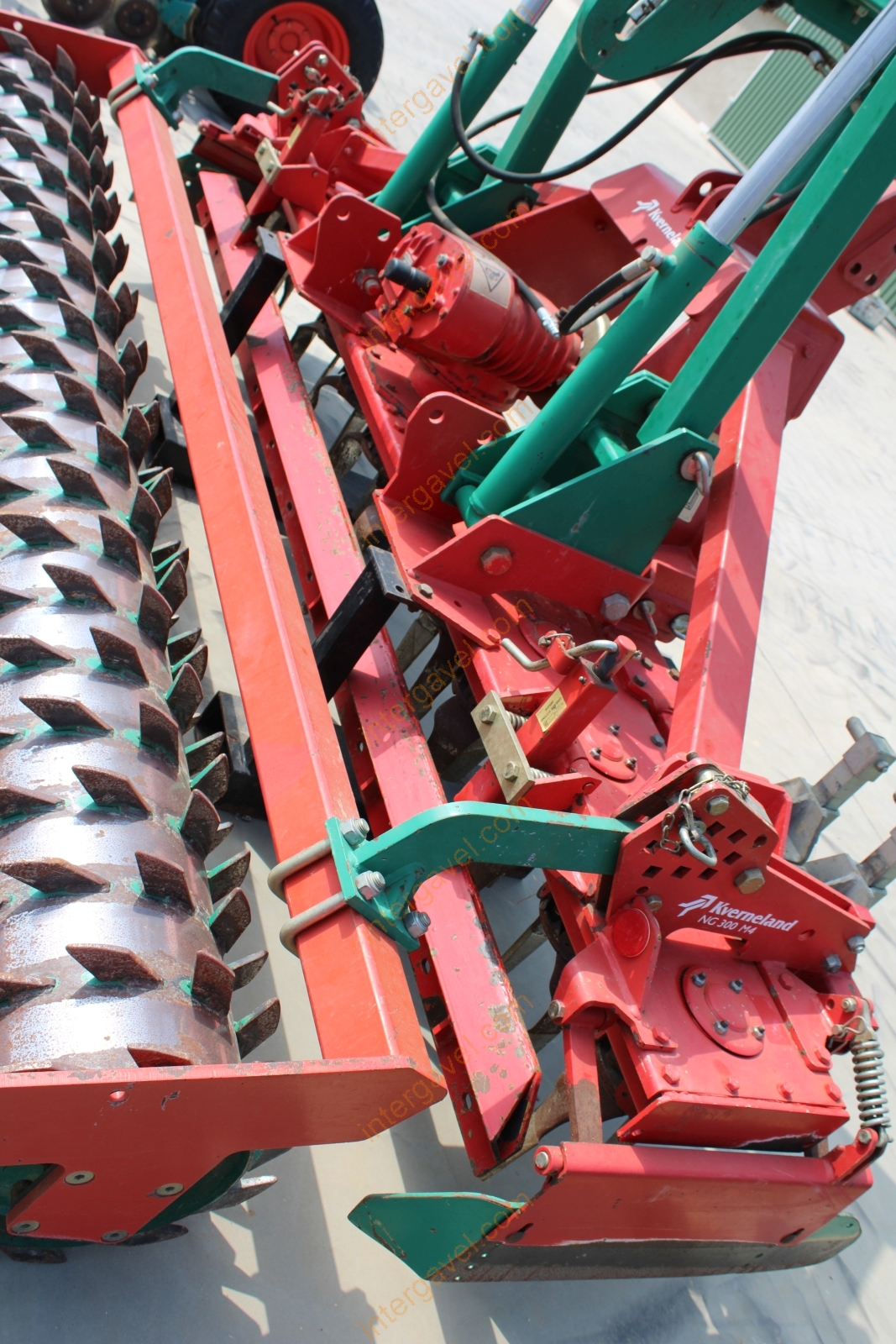 Forgóborona - Kverneland 11