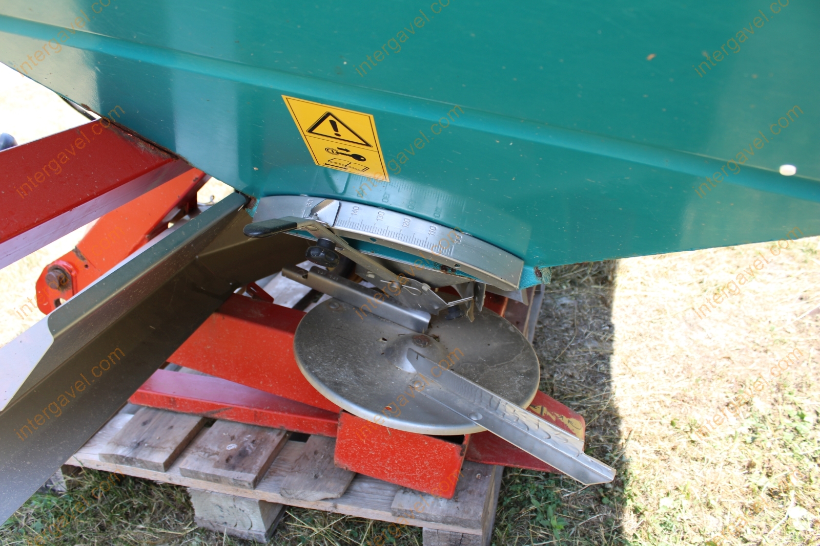 Műtrágyaszóró - Sulky 18