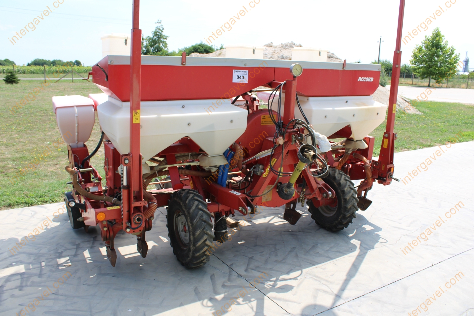 Szemenkénti vetőgép - Kverneland