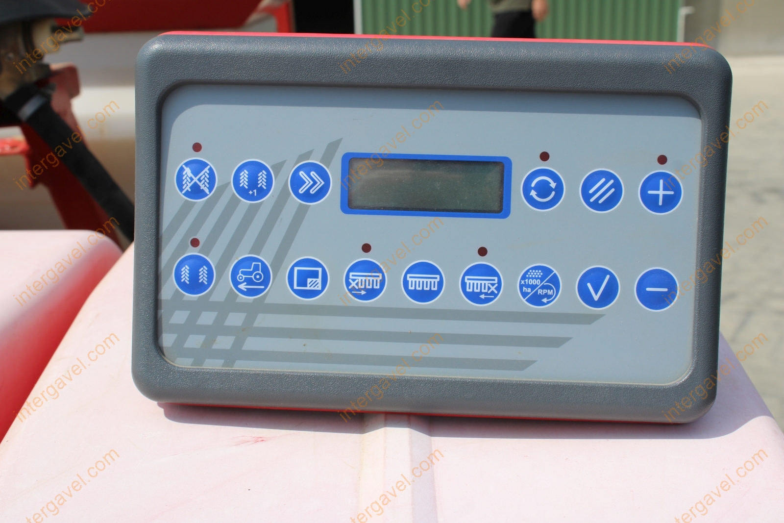 Szemenkénti vetőgép - Kverneland 20