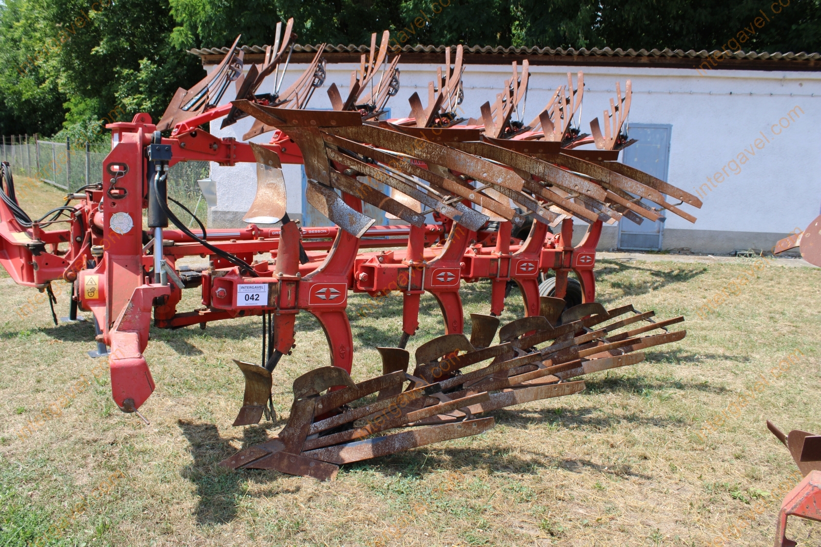 Eke - Gregoire Besson