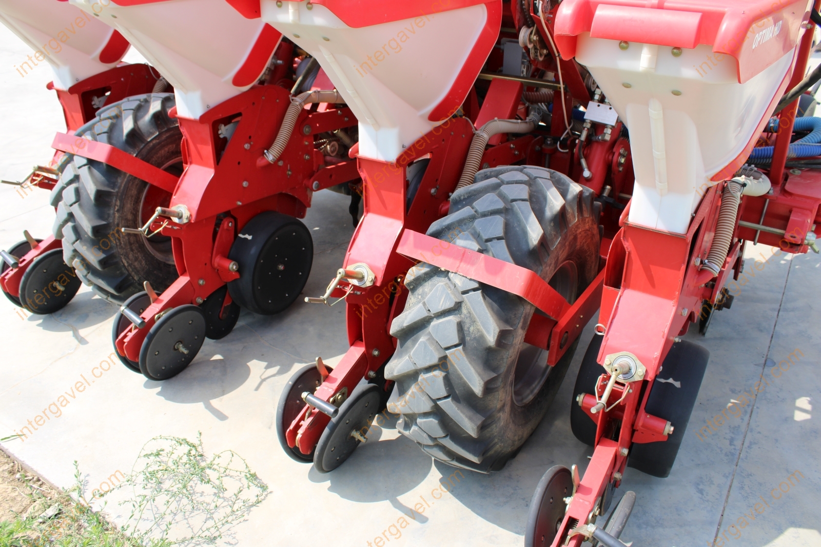 Szemenkénti vetőgép - Kverneland 11