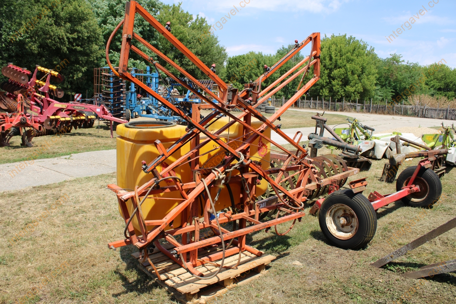 Permetező tartály 4