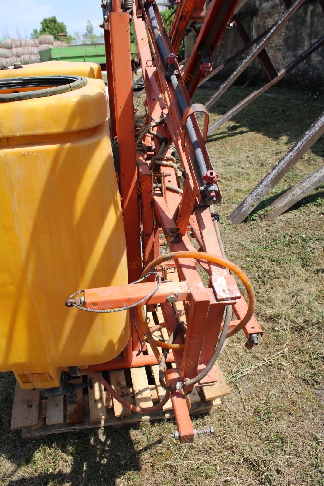 Permetező tartály 10