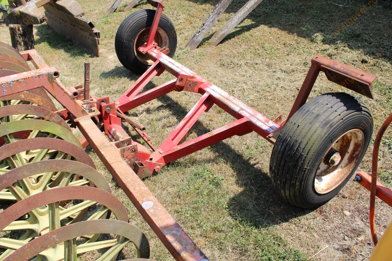 Szántás elmunkáló 10