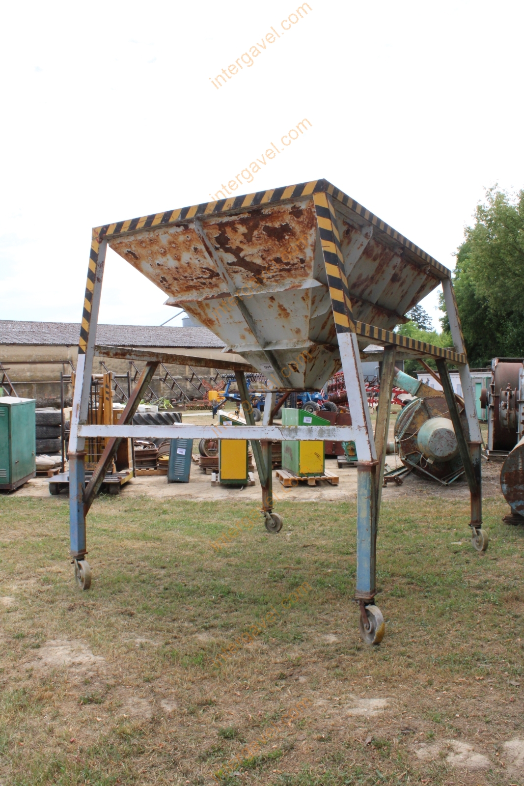 Kitároló állvány 2