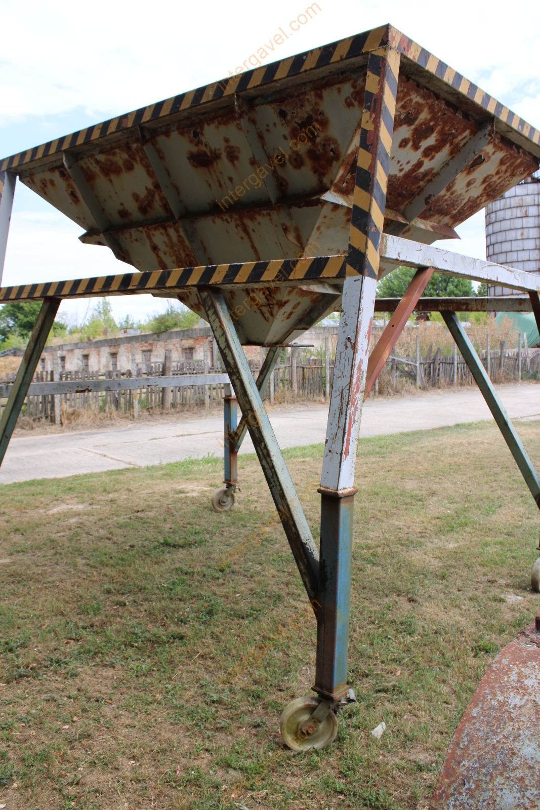 Kitároló állvány 3