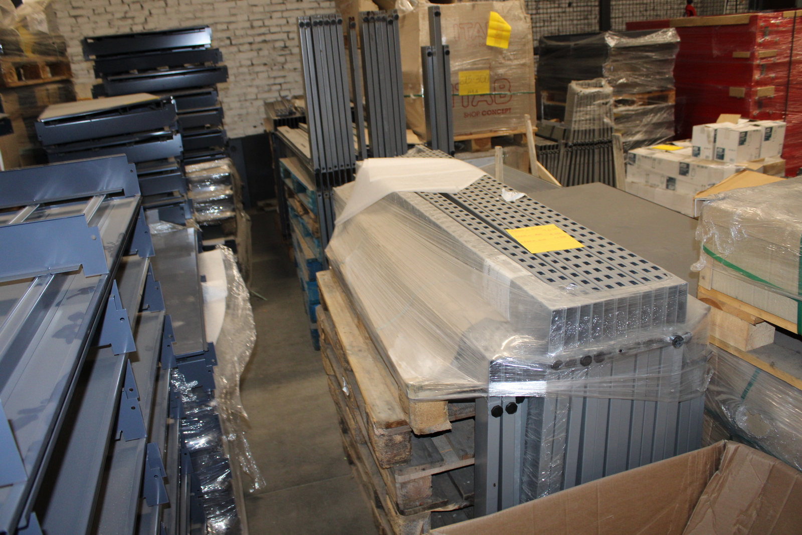 Bolti polc (1,8m) 22