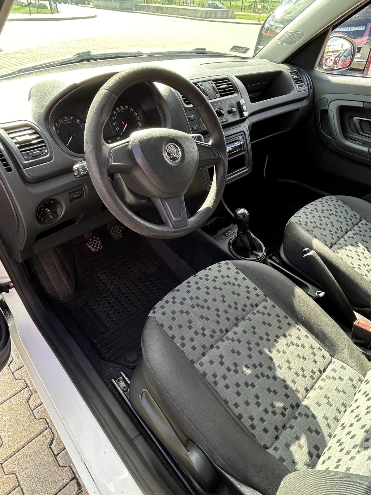 Skoda Praktik kisteherautó 7