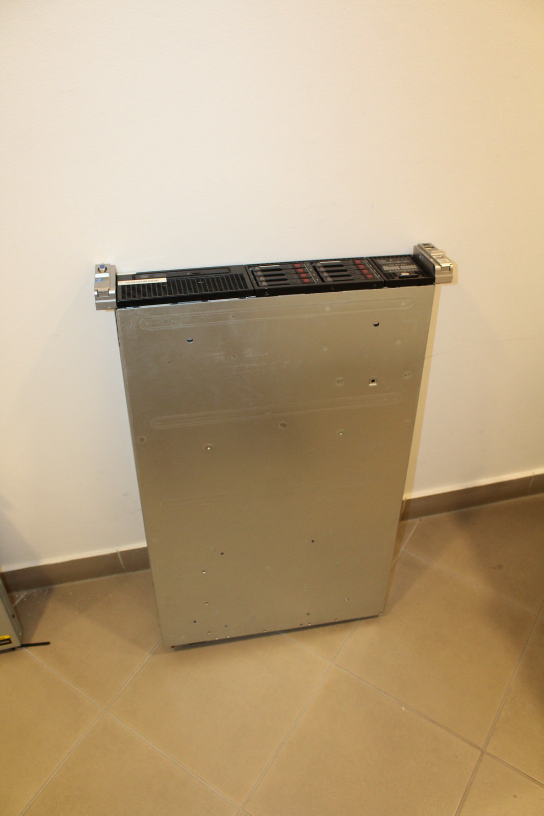 Szerver ( HP ProLiant DL380p Gen8)