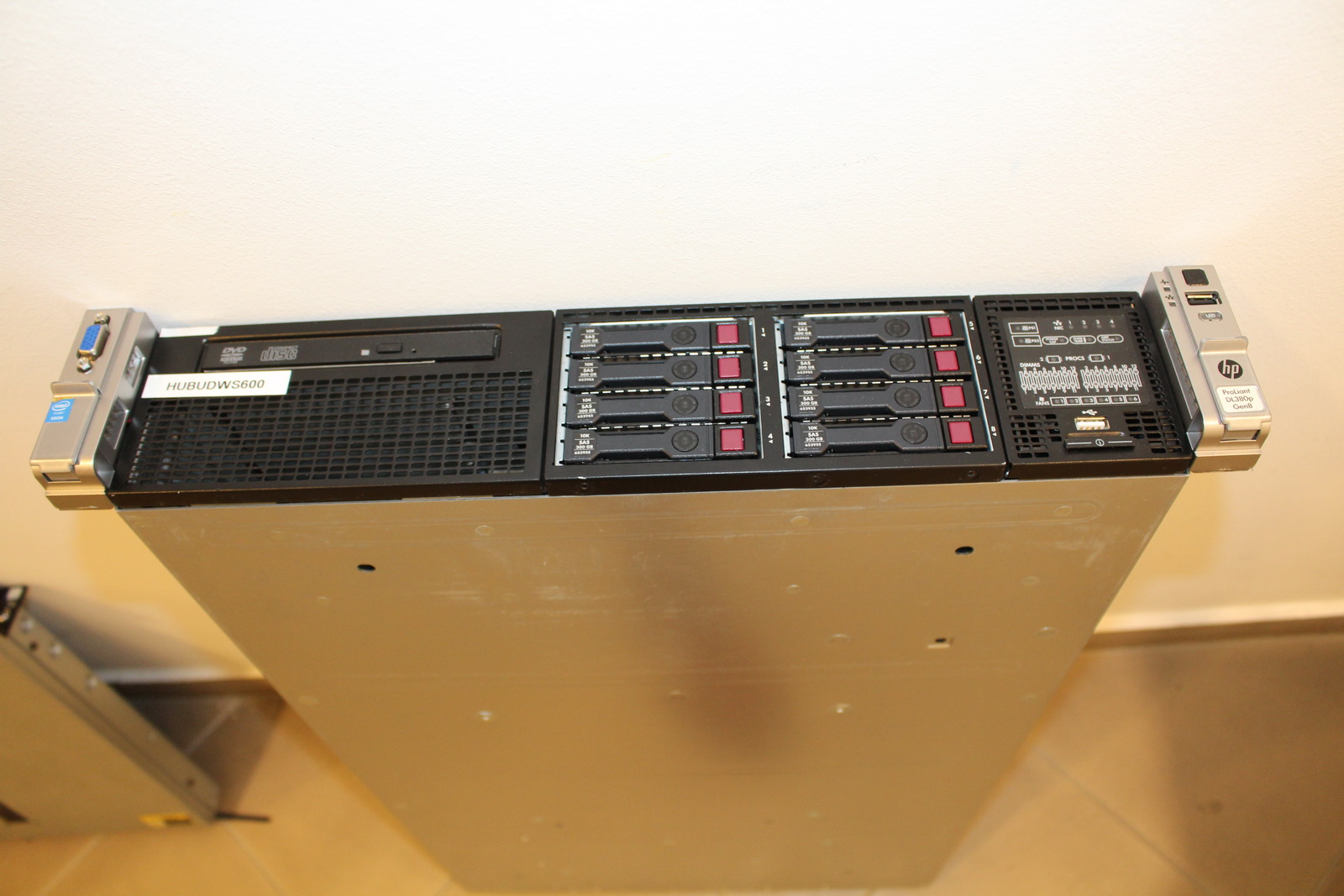 Szerver ( HP ProLiant DL380p Gen8) 2
