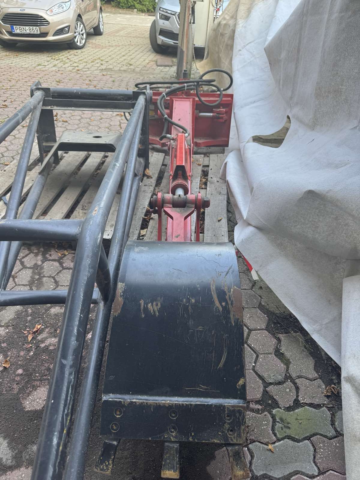 Építőipari gépek, eszközök aukciója