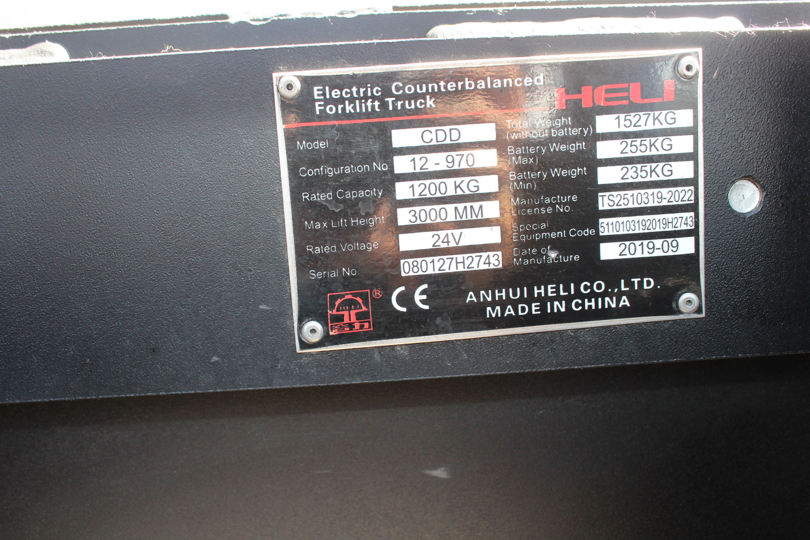 Gyalogkíséretű magasemelésű targonca 2