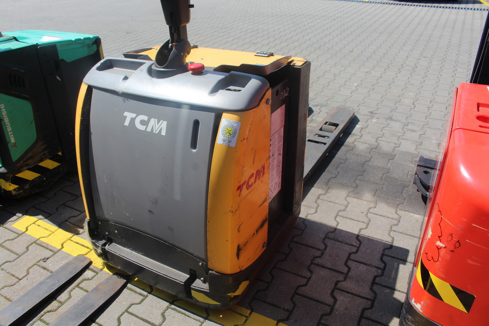 Elektromos raklapszállító targonca 6