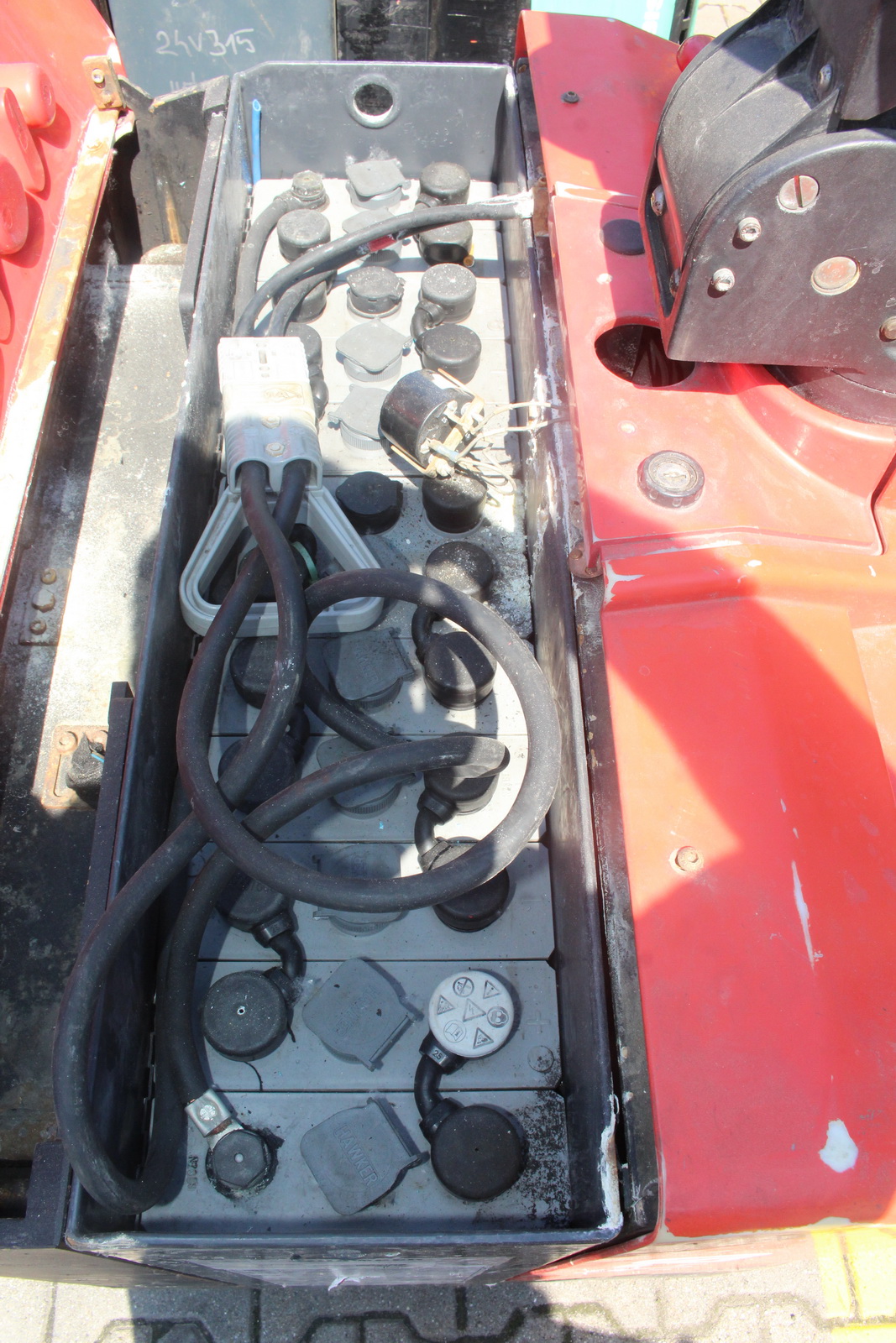 Elektromos raklapszállító targonca 3