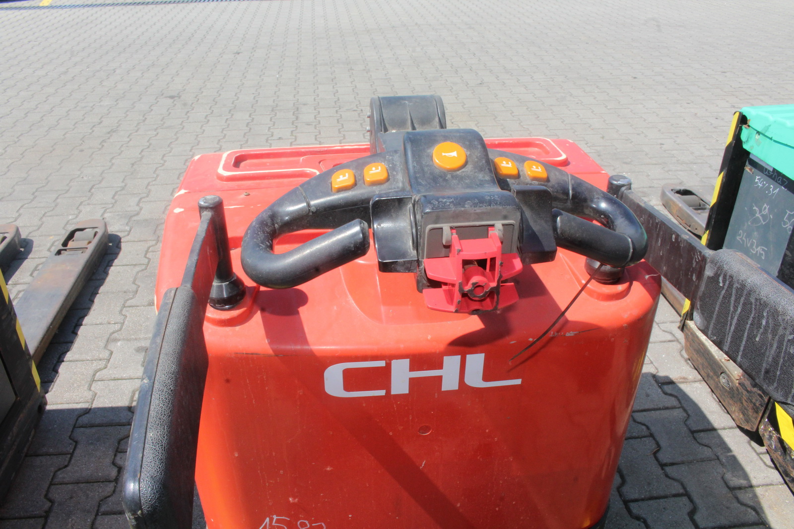 Elektromos raklapszállító targonca 6