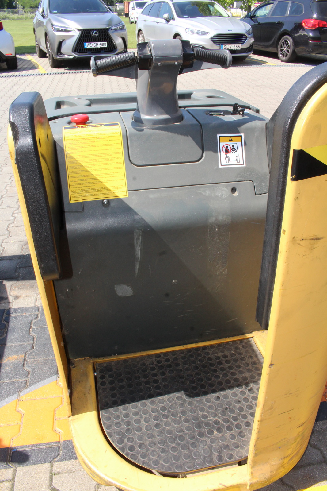 Elektromos raklapszállító targonca 6