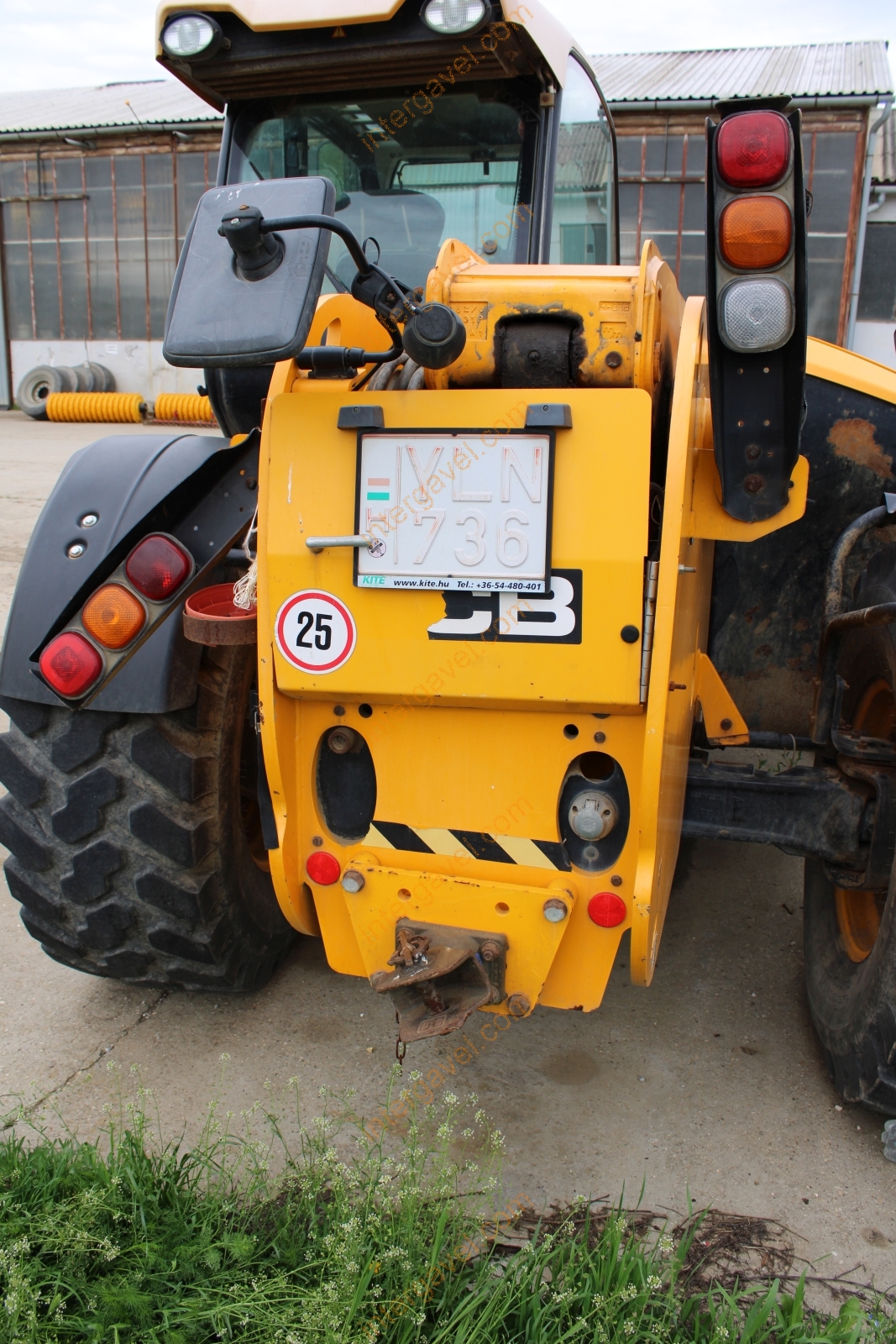 Teleszkópos rakodó - JCB 28