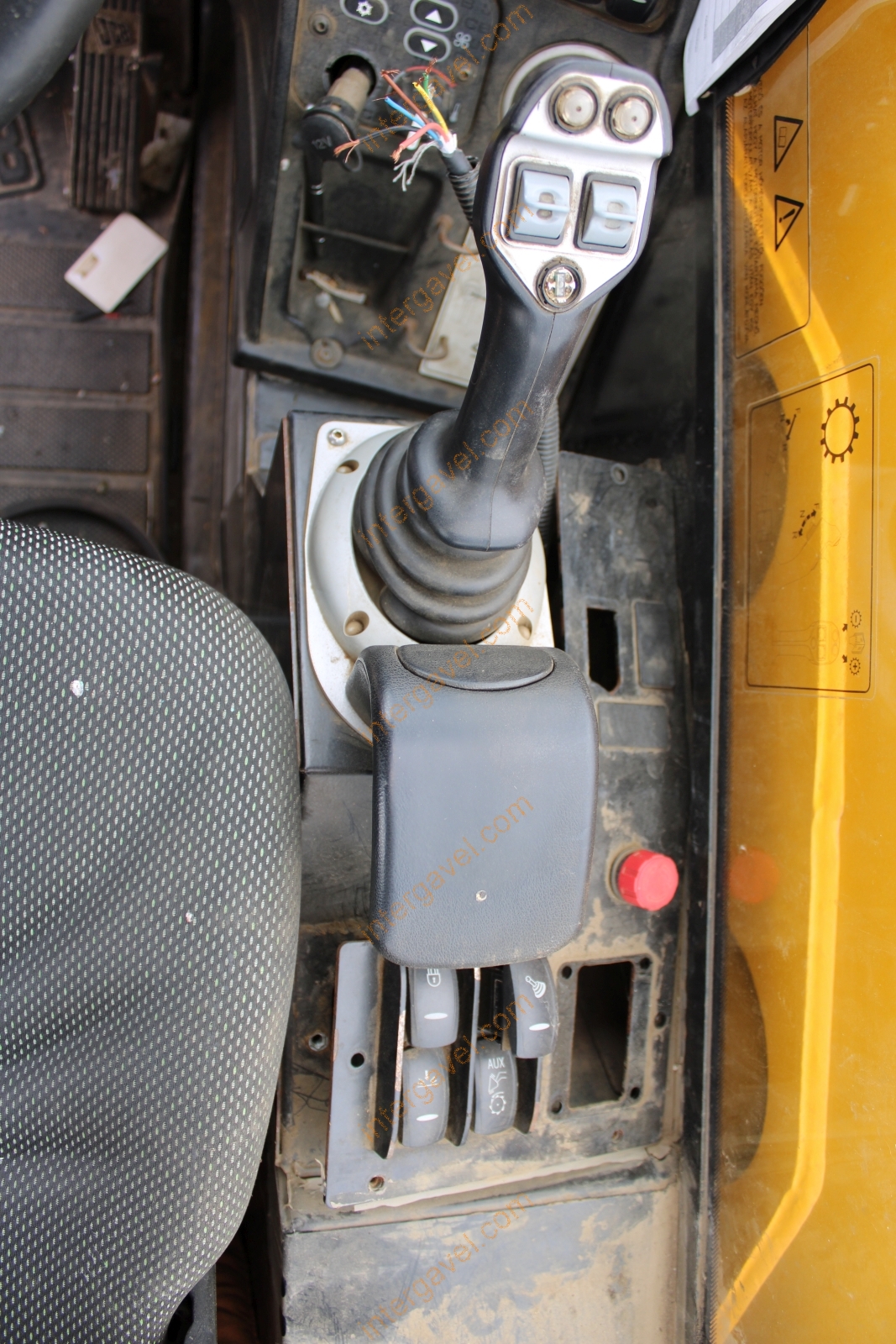 Teleszkópos rakodó - JCB 37