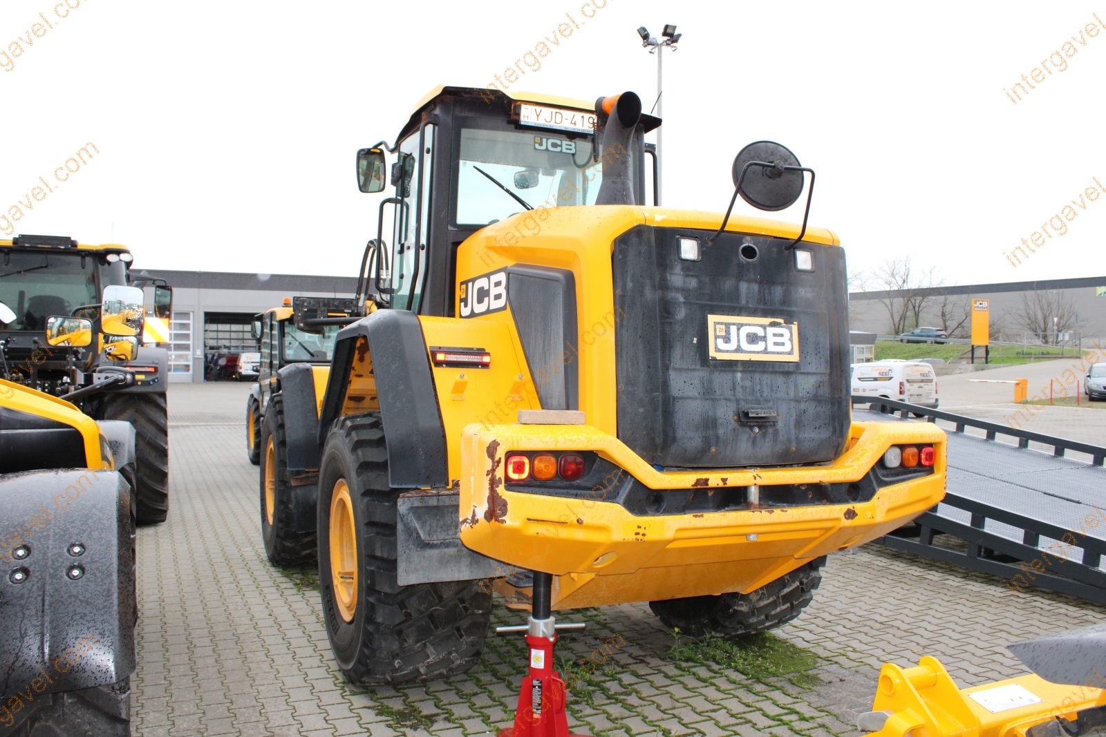 Homlokrakodó - JCB 5