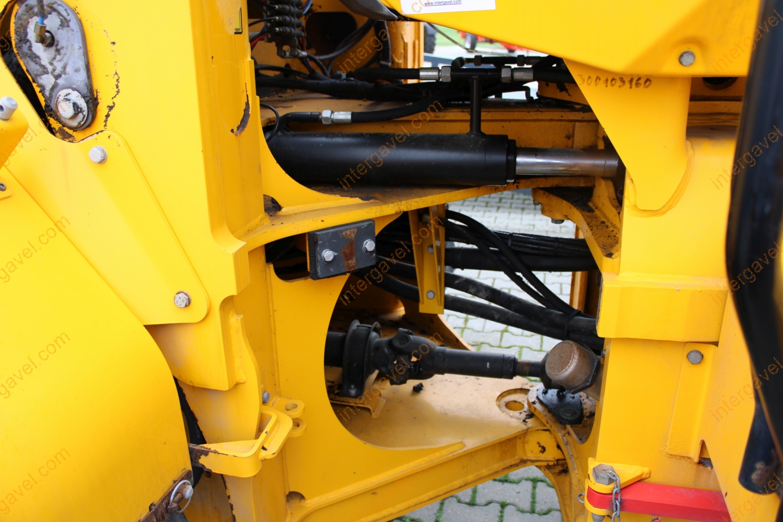 Homlokrakodó - JCB 12