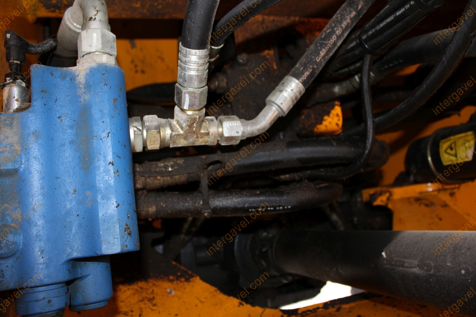 Homlokrakodó - JCB 14