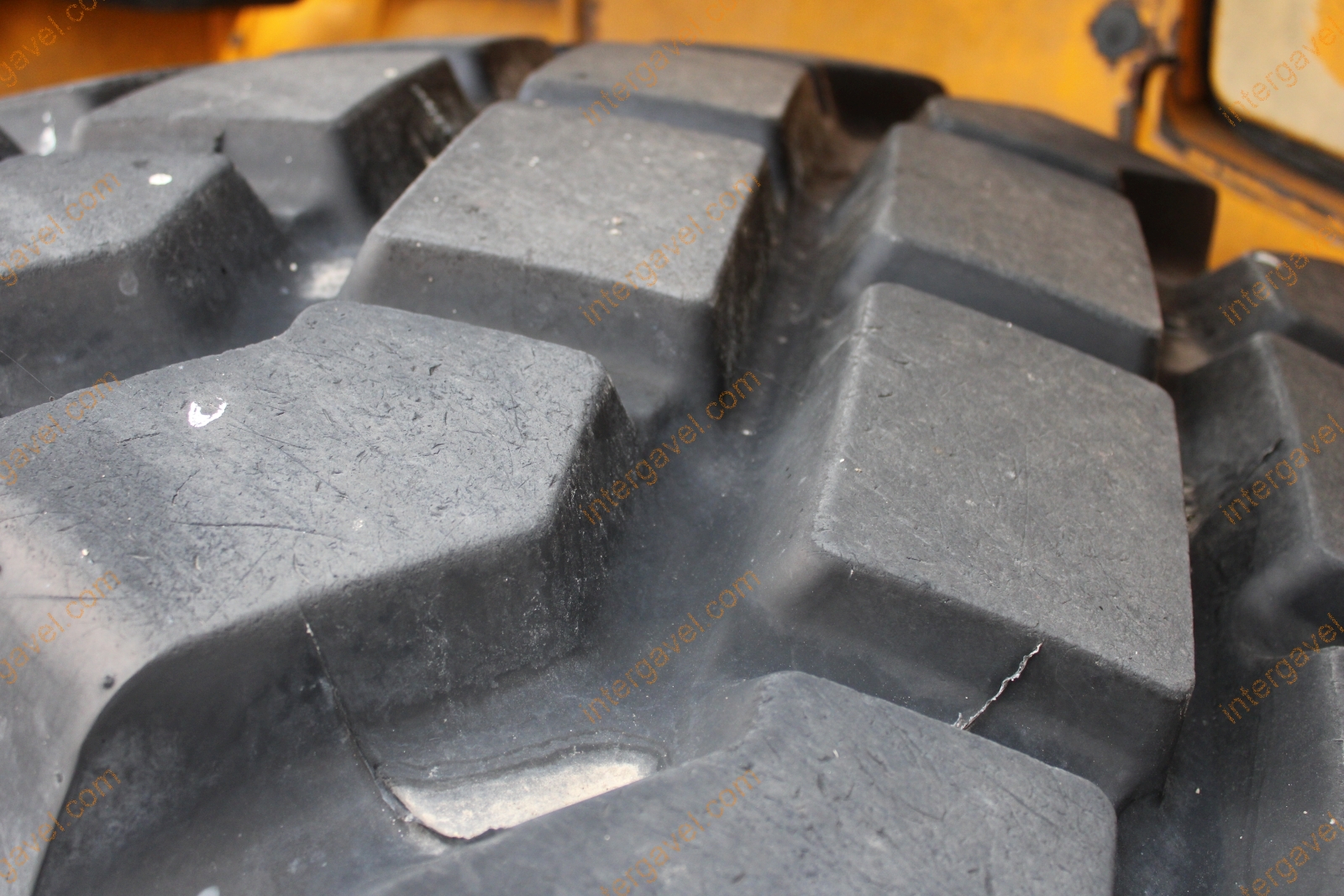 Homlokrakodó - JCB 19