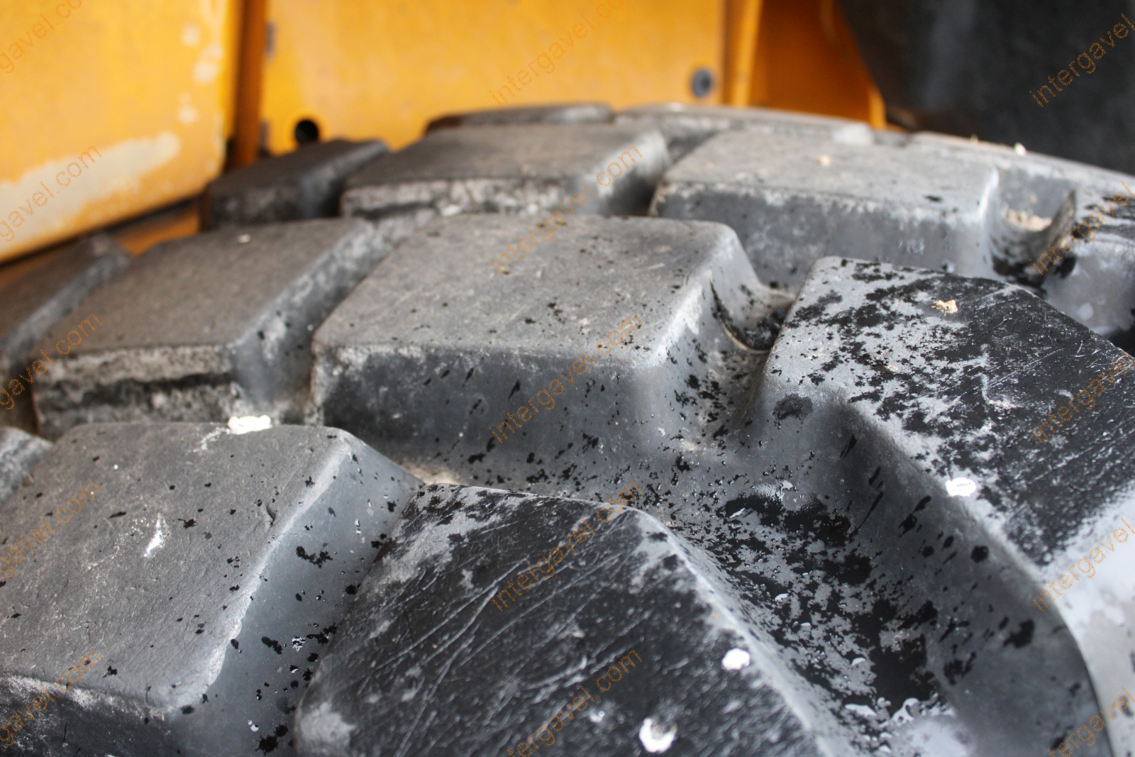 Homlokrakodó - JCB 26