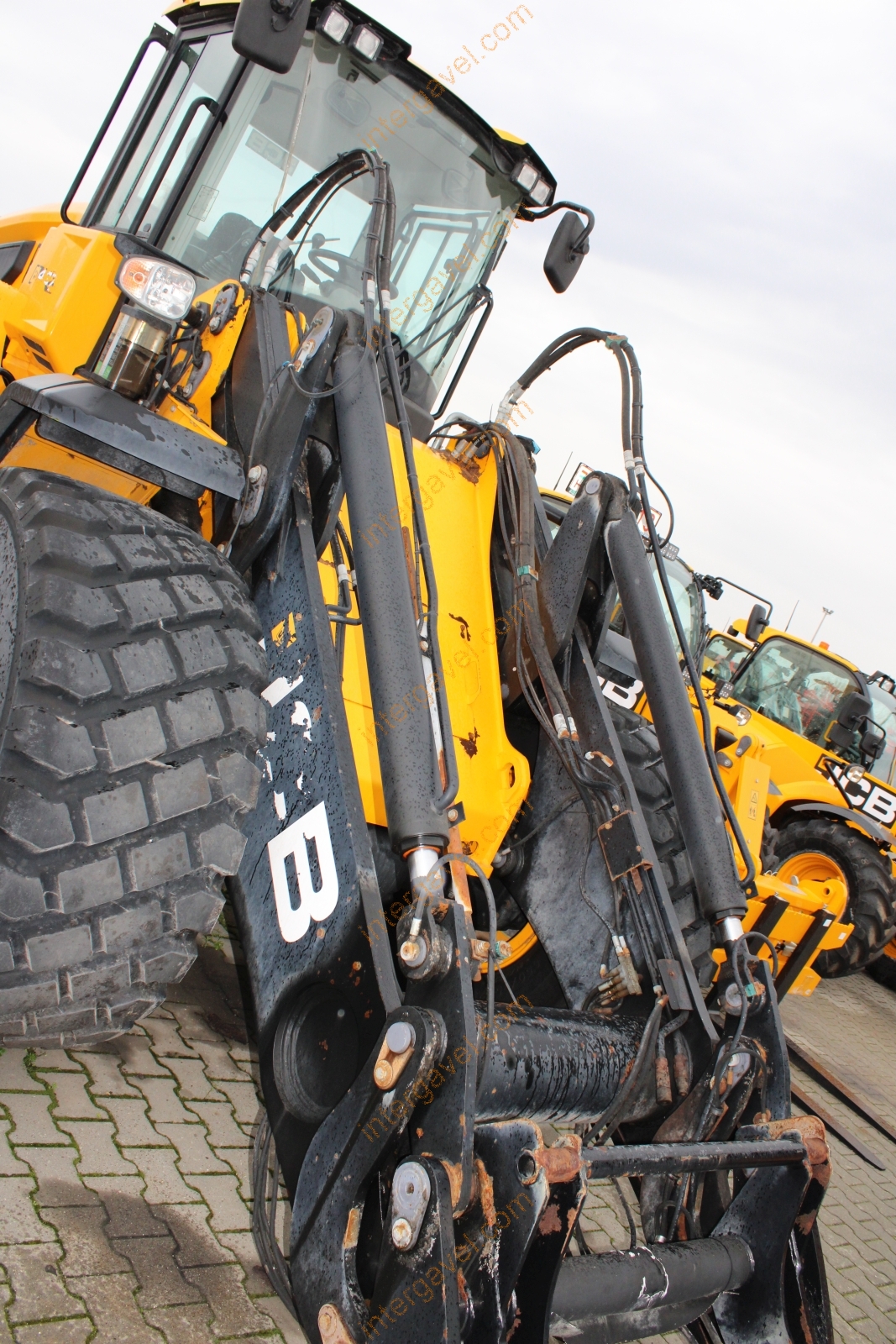 Homlokrakodó - JCB 34