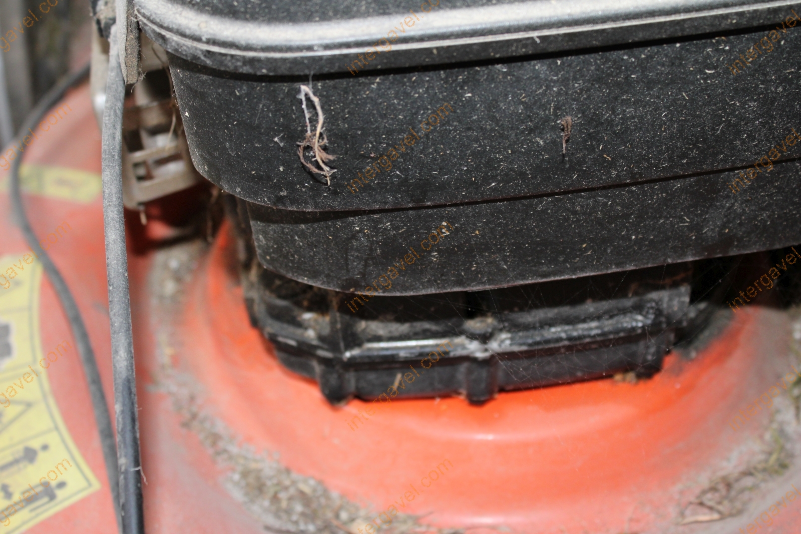 Tolókaros fűnyíró - Husqvarna 6