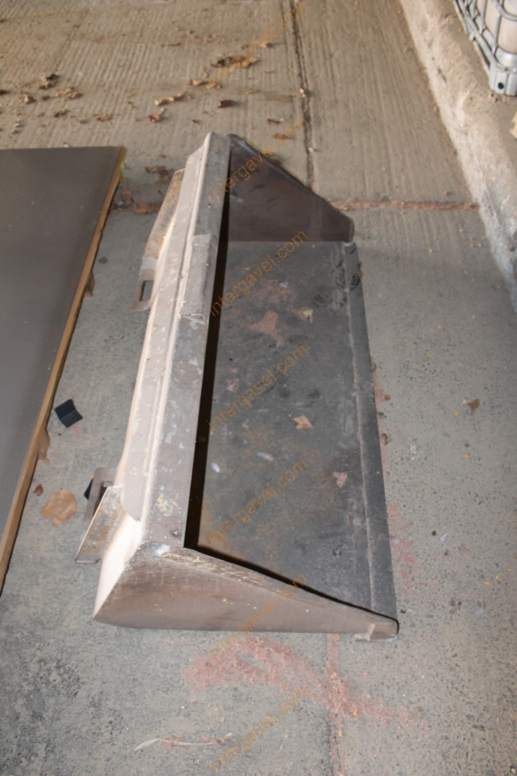 Csúszókormányzású rakodó - GEHL 30