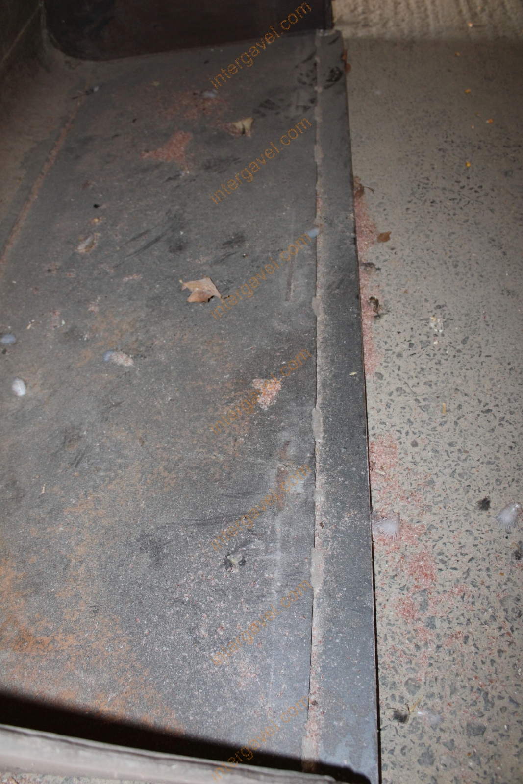 Csúszókormányzású rakodó - GEHL 31