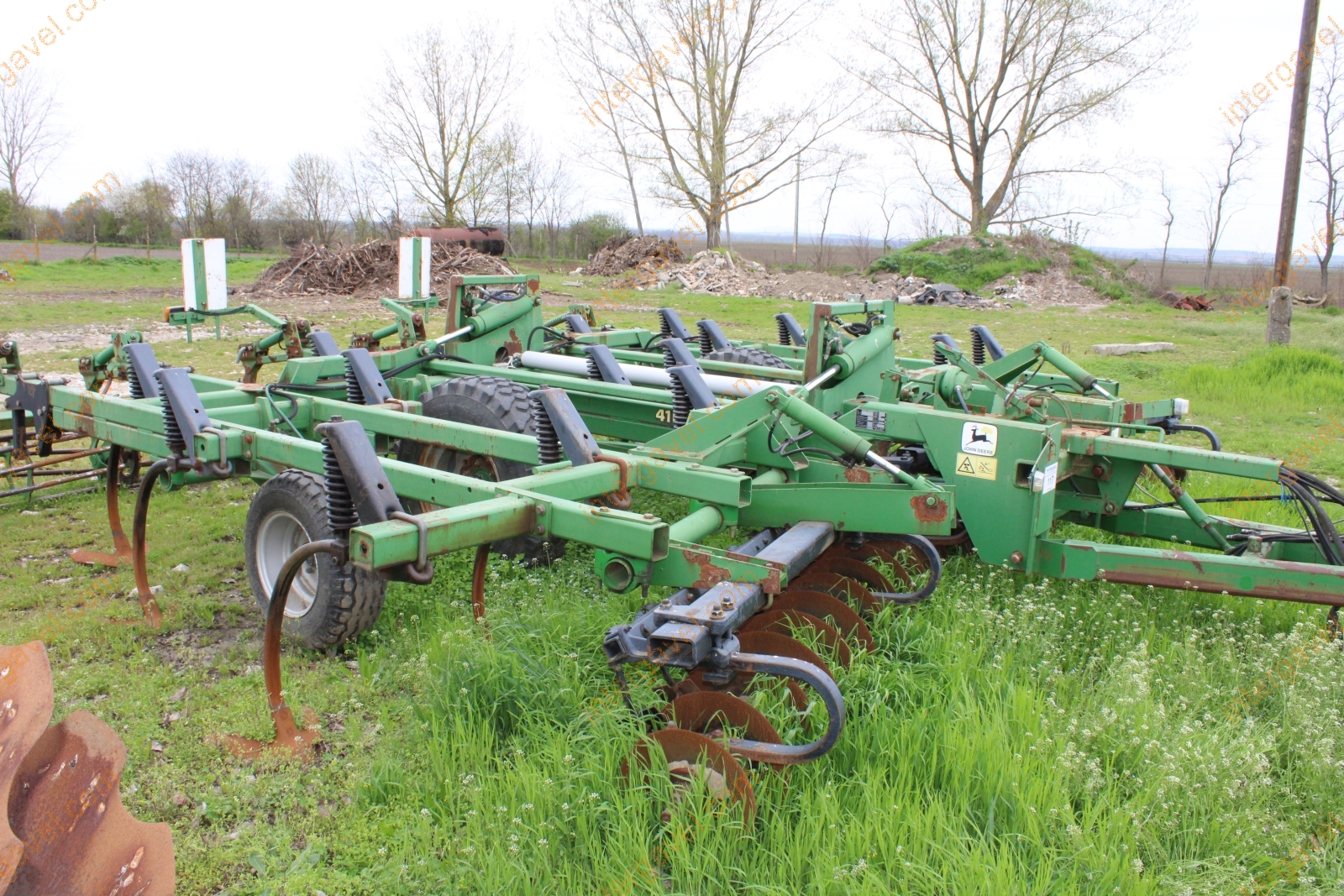 Mulcs kultivátor - John Deere 5