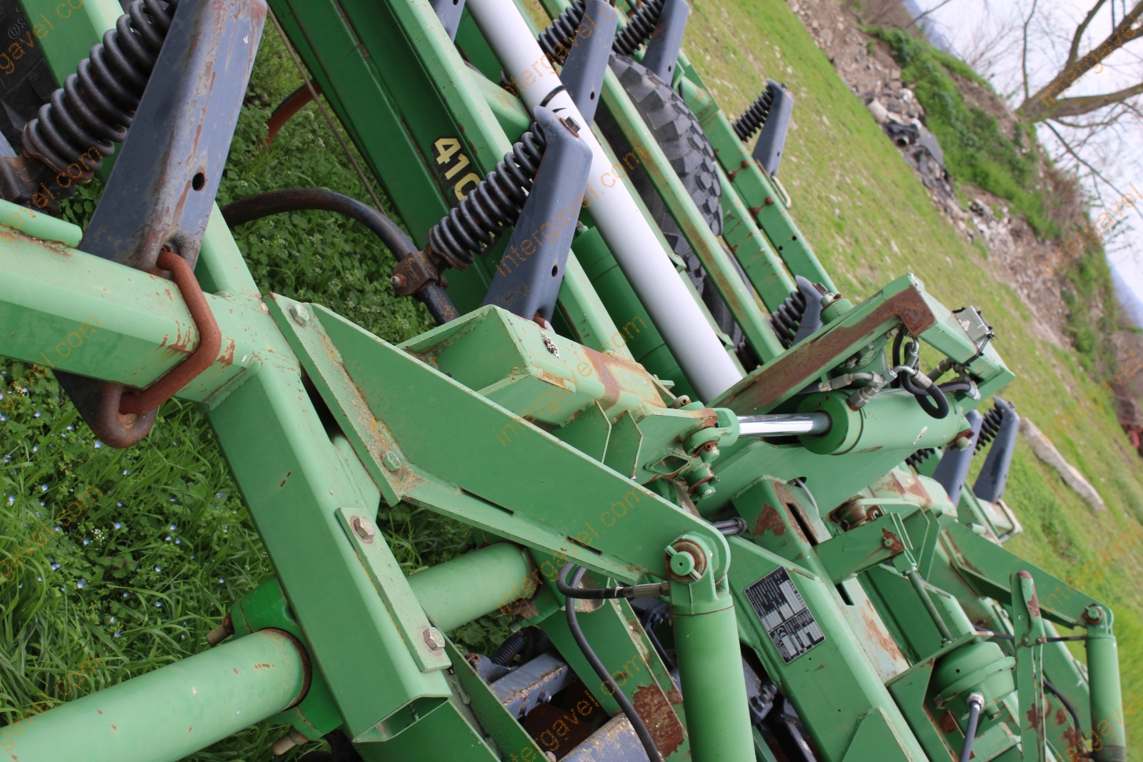 Mulcs kultivátor - John Deere 9