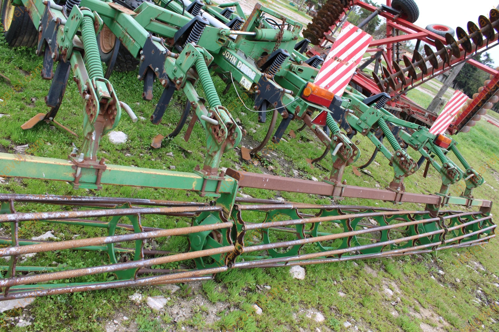 Mulcs kultivátor - John Deere 12