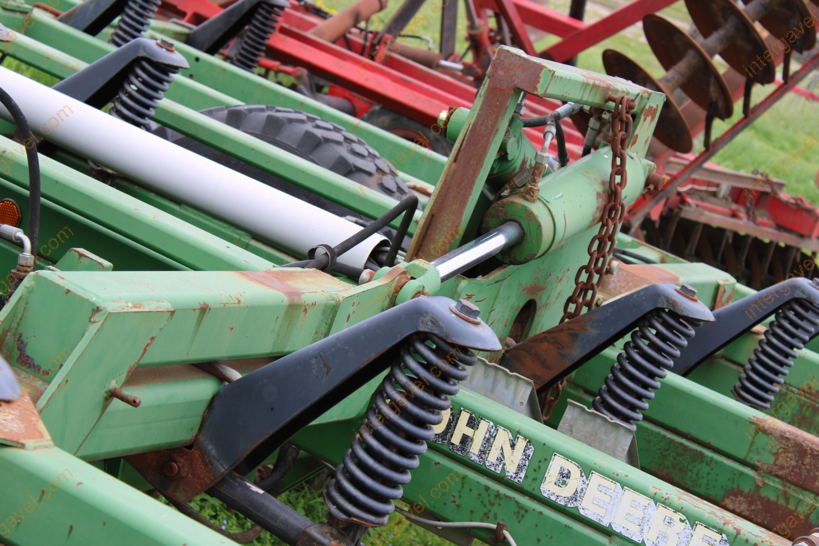 Mulcs kultivátor - John Deere 13