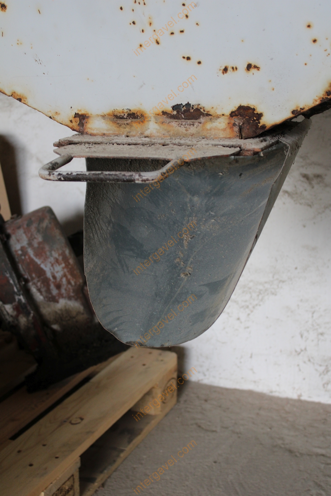 Konténertöltő berendezés 5