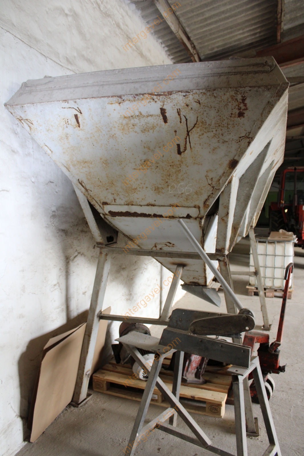 Konténertöltő berendezés 9