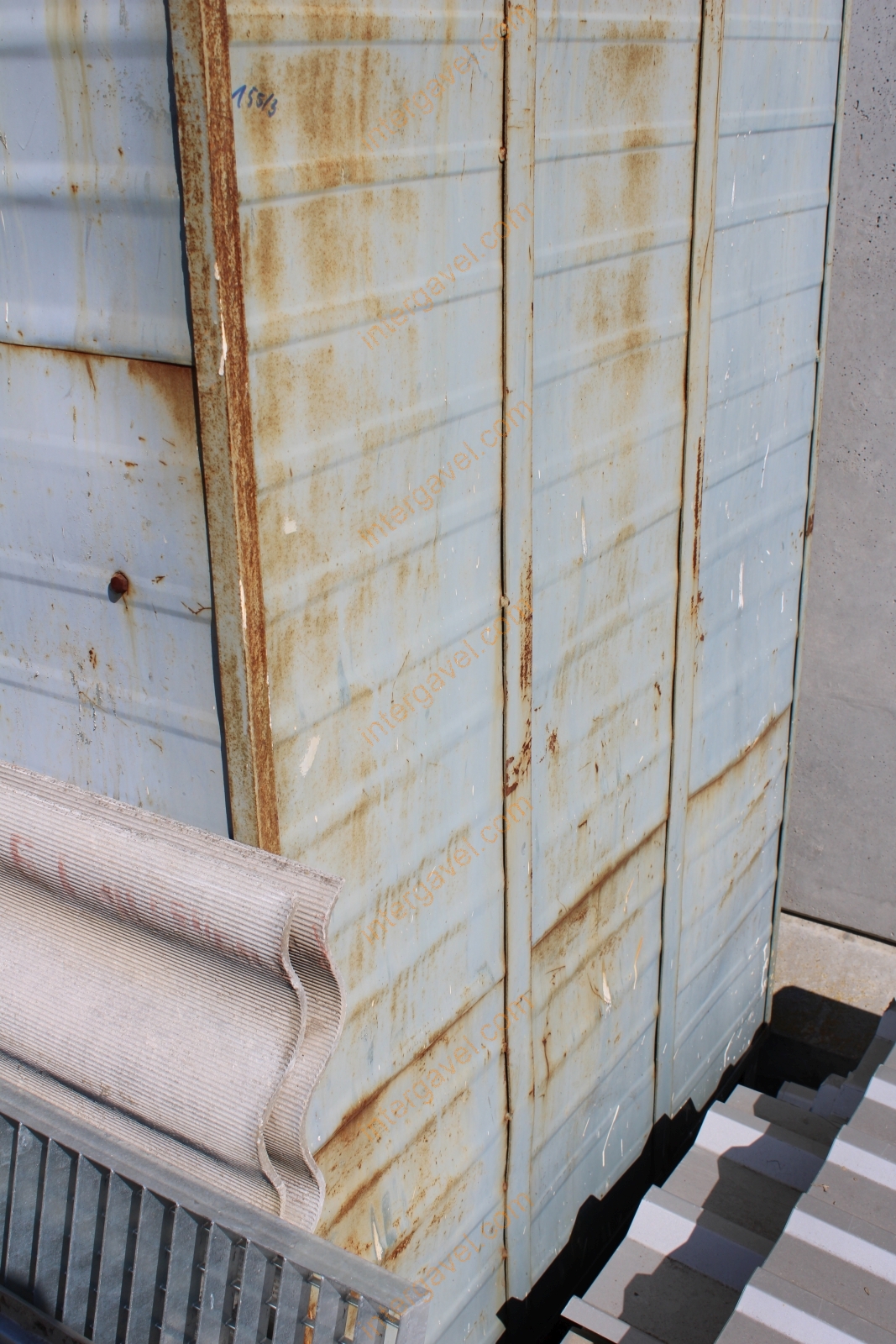 Öltöző szekrény 3