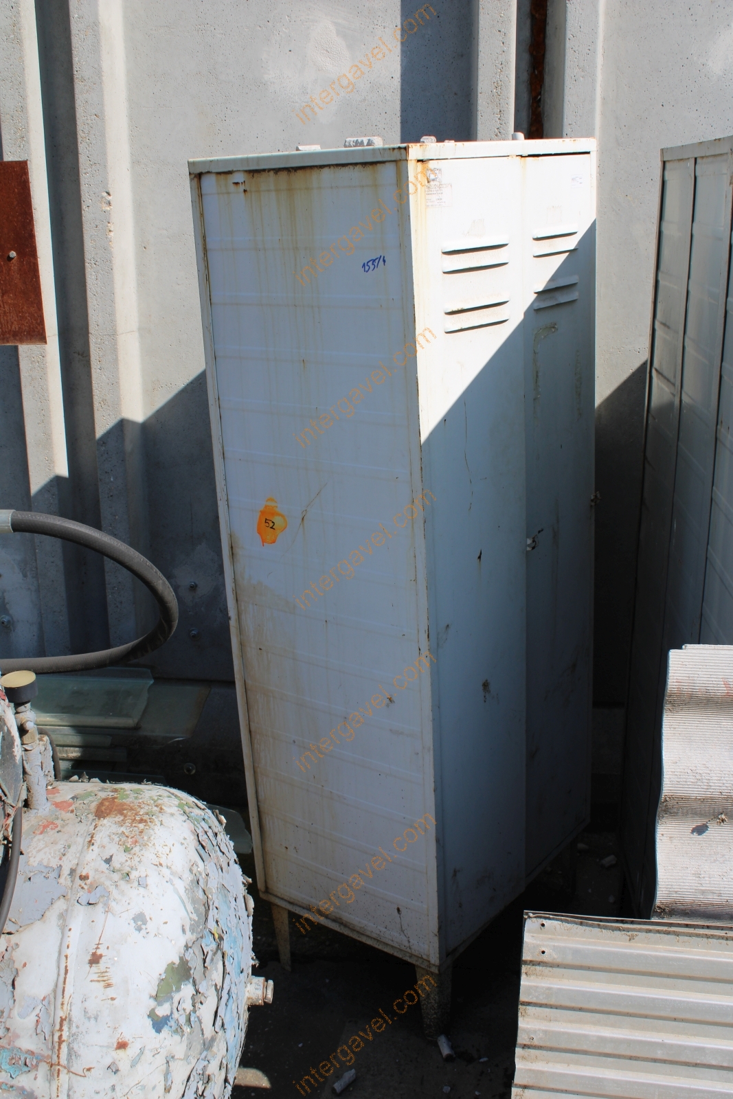 Öltöző szekrény 4