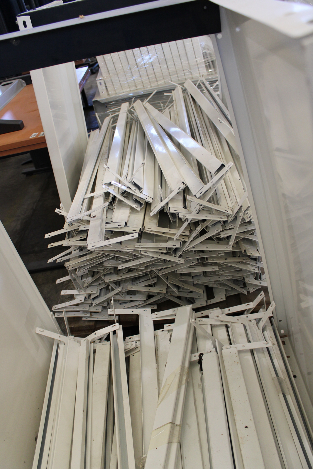 Polcos állvány elemek 24