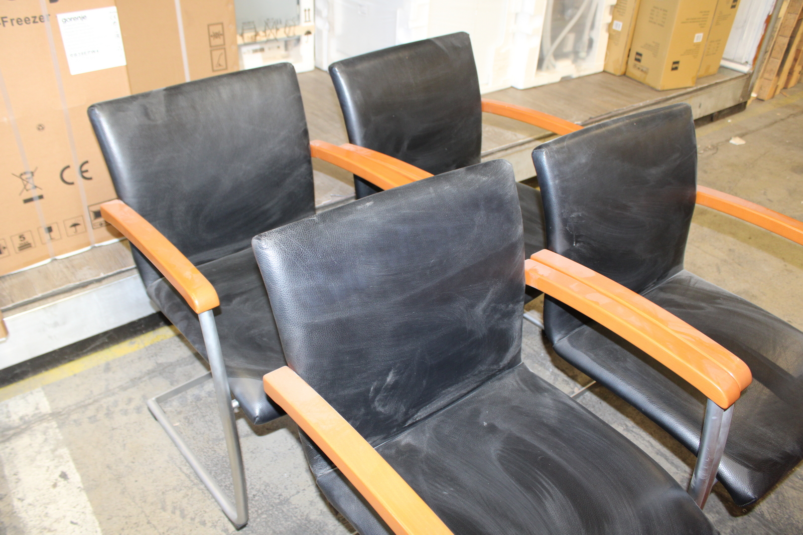 Tárgyalószék (fekete-bőr) 3