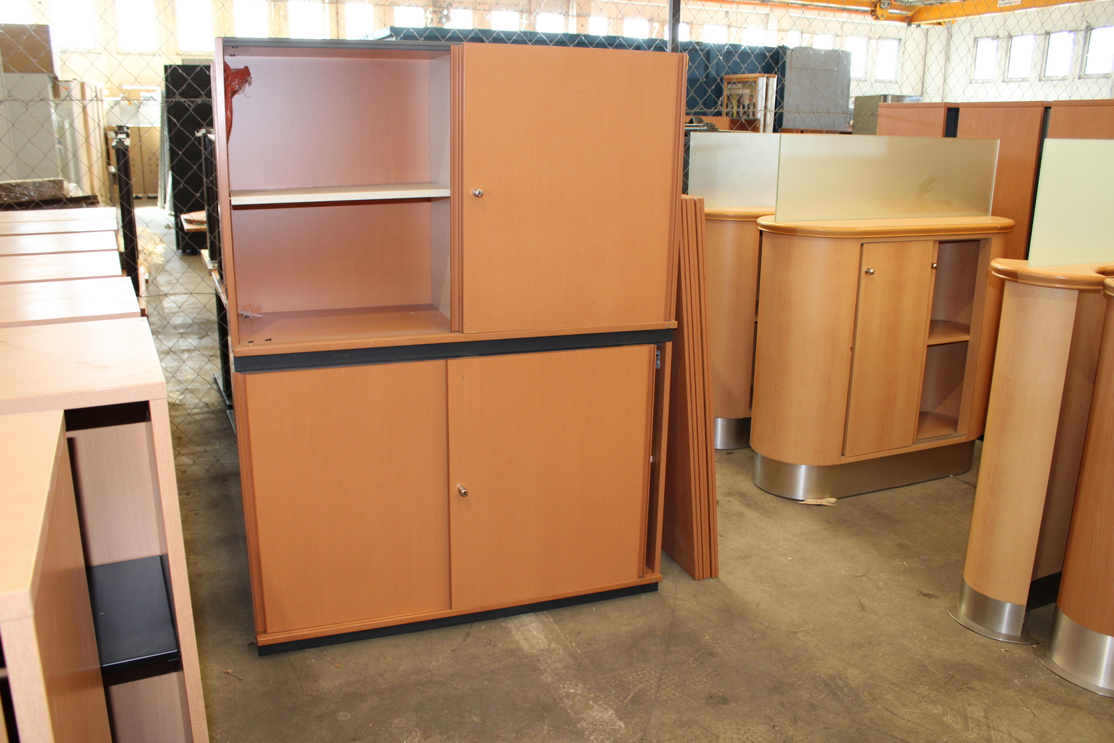 Polcos szekrény( Bene- alsó szekrény) 3